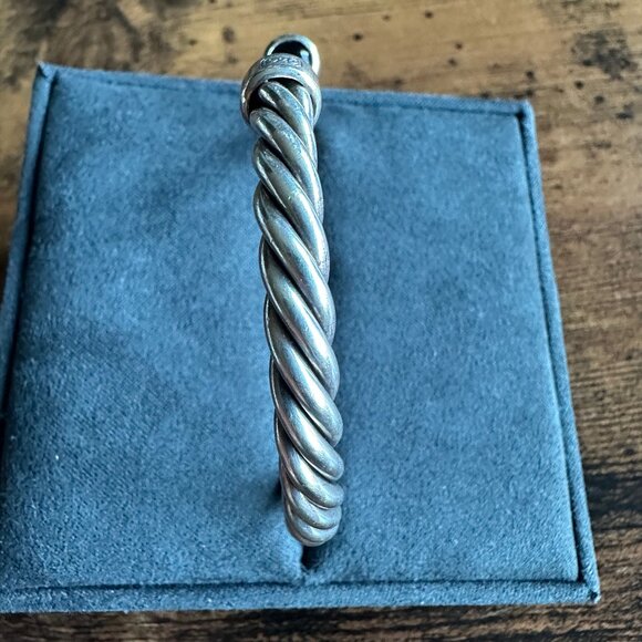 David Yurman Cable Cuff Bracelet w/ Sterling Silver & Black Onyx - Medium - Picture 6 of 16